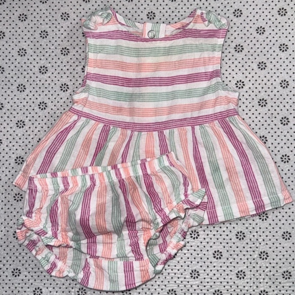 🛍CUTE LITTLE GIRLS DRESS SIZE 0-3 MONTHS 🛍